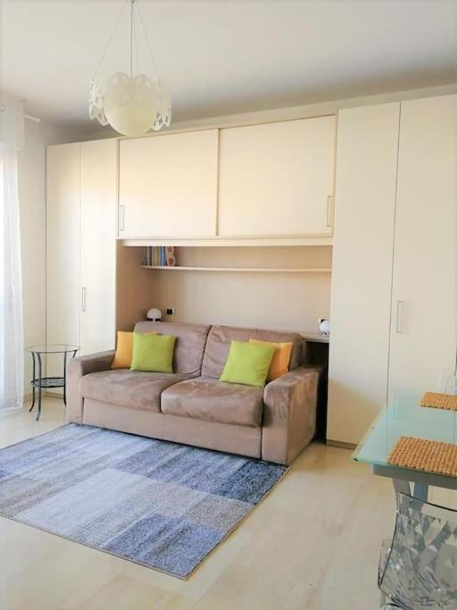 Gef House - Studio Apartment Bande Nere Milánó Kültér fotó